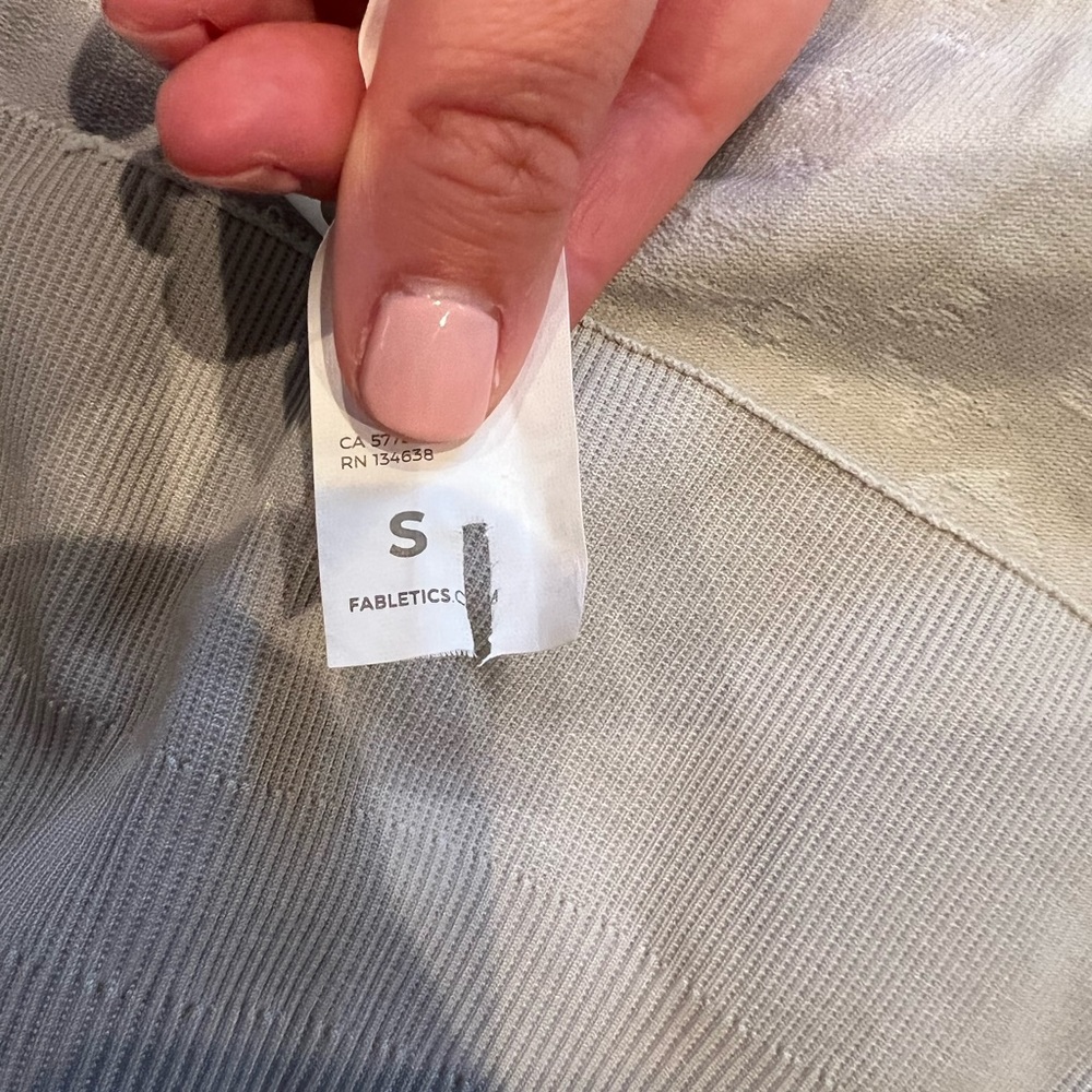 FABLETICS LEGGINGS - Picture 3 of 3